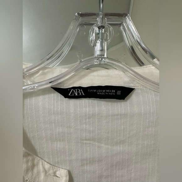 ZARA White Blouse with Buttons, Size M, Excellent Condition! - Picture 7 of 8
